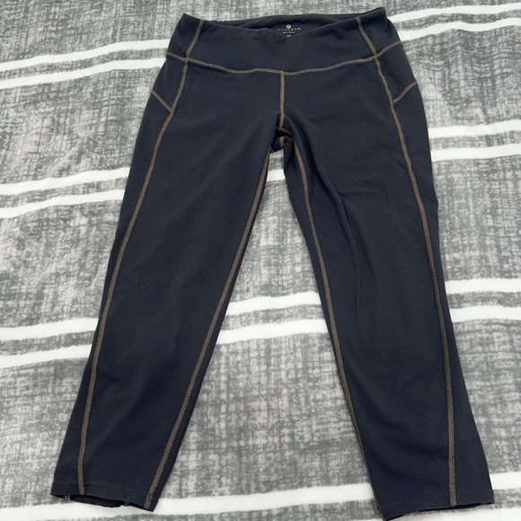 Athleta Gray Leggings with Wide Waistband and Snug Fit - Picture 2 of 12